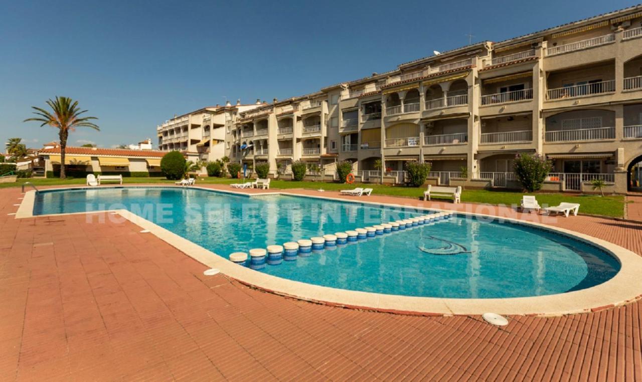 1005 Apartamento Con Vistas Al Lago San Maurici By Homeselectspain Empuriabrava Kültér fotó