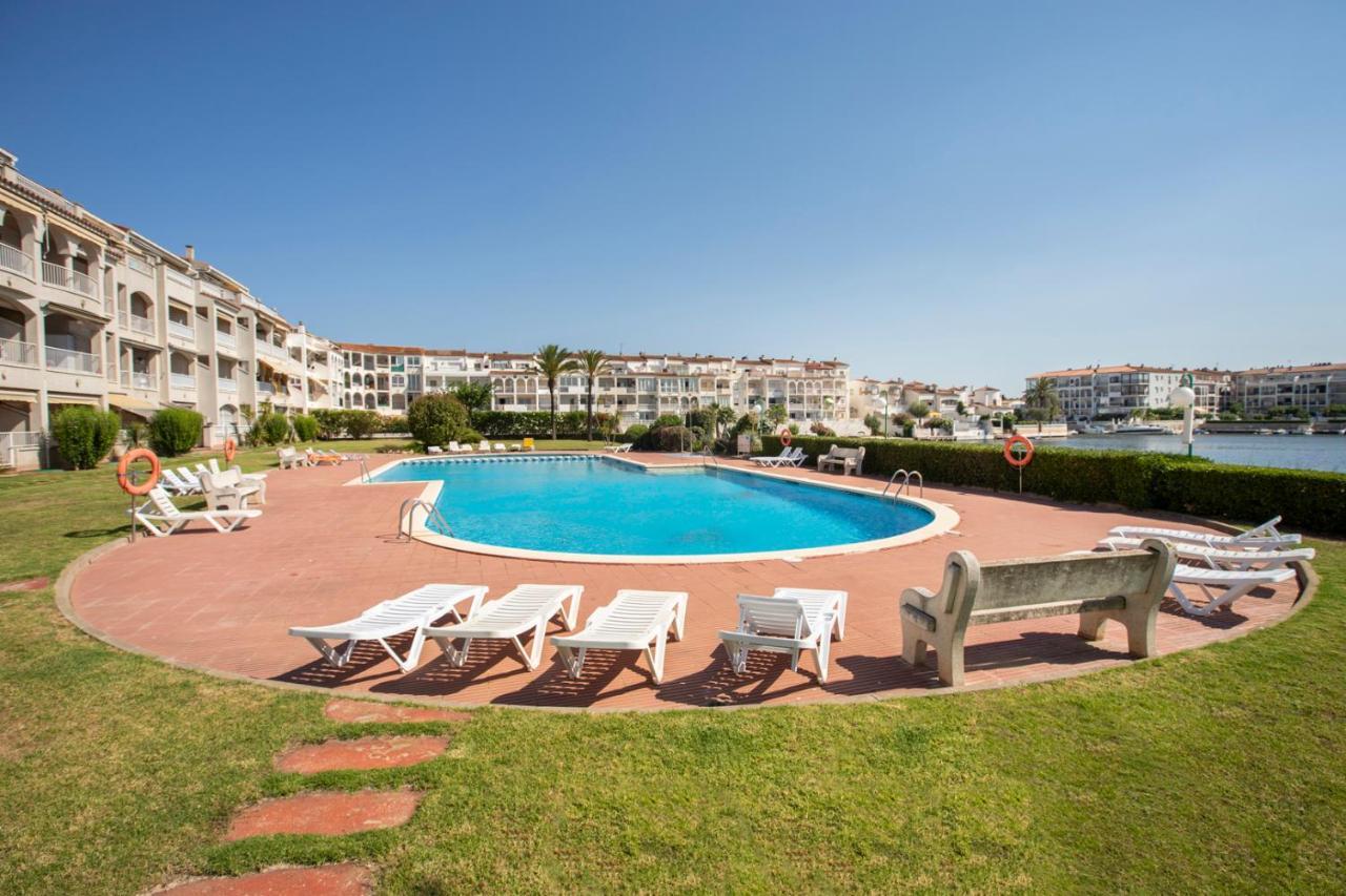 1005 Apartamento Con Vistas Al Lago San Maurici By Homeselectspain Empuriabrava Kültér fotó