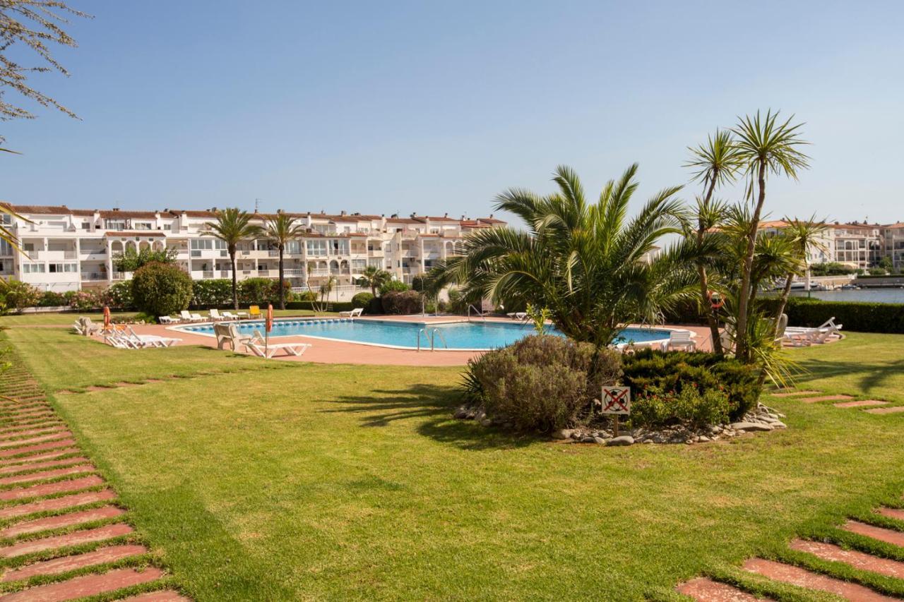 1005 Apartamento Con Vistas Al Lago San Maurici By Homeselectspain Empuriabrava Kültér fotó