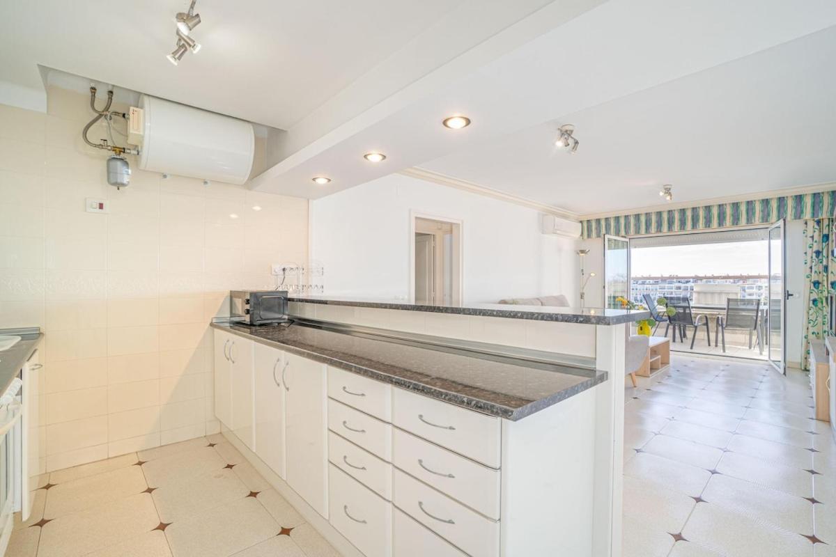 1005 Apartamento Con Vistas Al Lago San Maurici By Homeselectspain Empuriabrava Kültér fotó