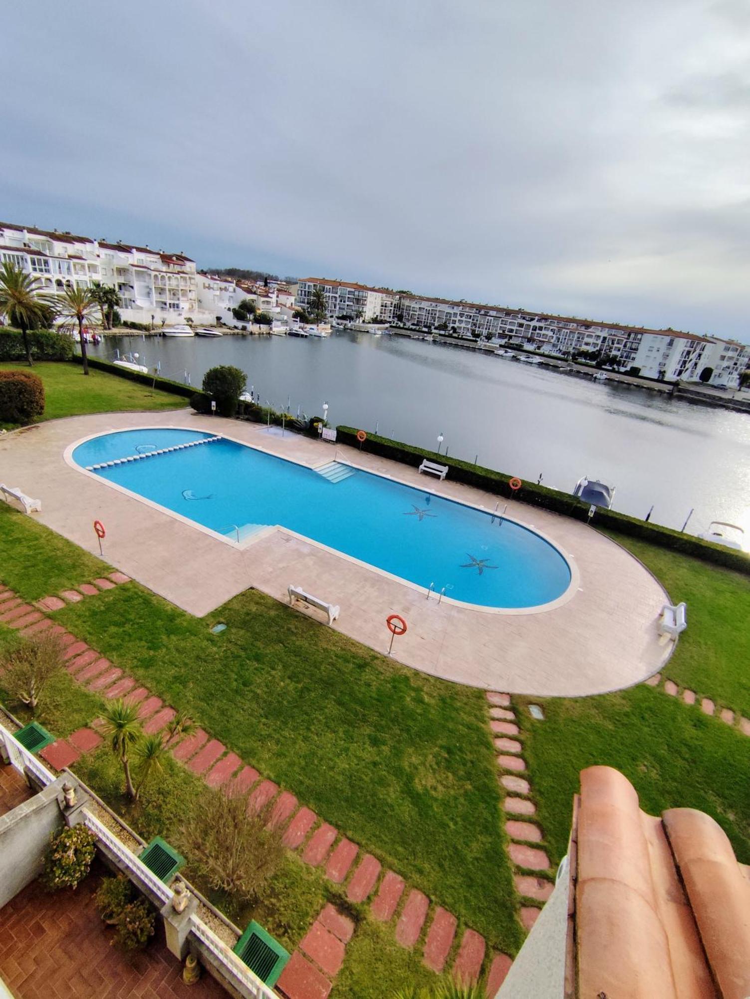 1005 Apartamento Con Vistas Al Lago San Maurici By Homeselectspain Empuriabrava Kültér fotó